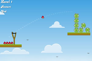 愤怒小鸟恶斗绿猪小游戏